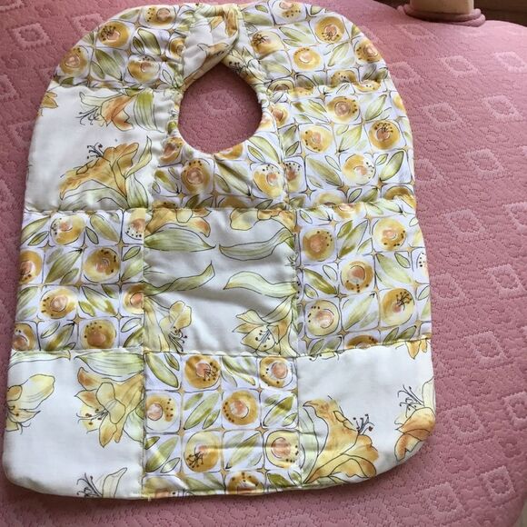 3/$25 or $12 each.  NWT Yellow and Green Floral Print Reversible Bib - Picture 1 of 4
